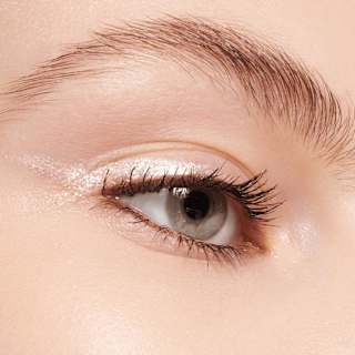 Flüssiger Eyeliner Eye Sparkle 01 Sparkling Lights essence