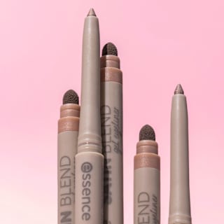 Gel Eyeliner Satin Blend 04 Sunlit Shimmer essence