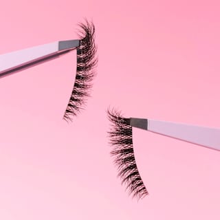 Künstliche Wimpern Set What The Fake 01 essence