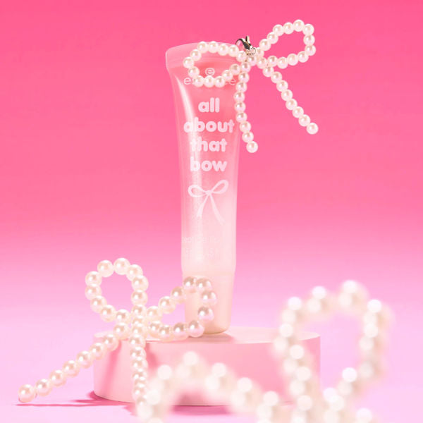 Lipgloss All About That Bow peptide 01 Kiss 'n Bow essence