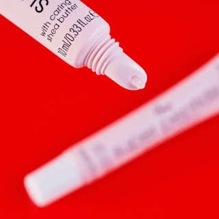 Lipgloss The Super Peptide Glossy Lip Treatment 01 Peptacular essence