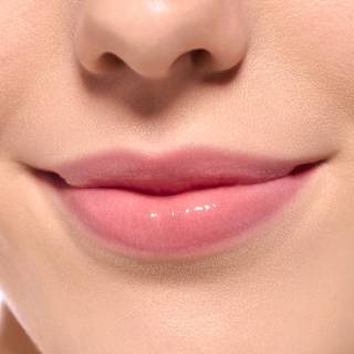 Lipgloss The Super Peptide Glossy Lip Treatment 05 Holomazing! essence