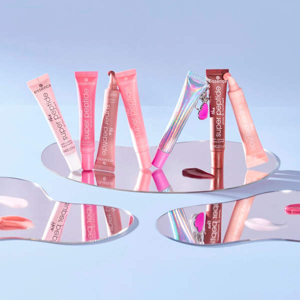 Lipgloss The Super Peptide Glossy Lip Treatment 06 Plumfection! essence