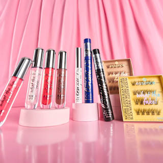 Lipgloss What The Fake! Plumping 100 Sheer Genius essence