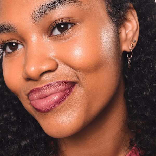 Lipliner 8h Matte Comfort 19 Burgundy Bestie essence