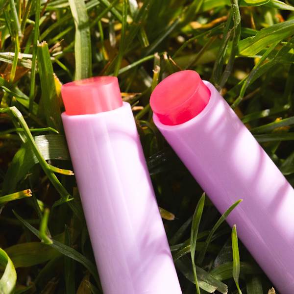 Lippenbalsam Glimmer In A Bubble Jelly 01 Chasing Bubbles essence