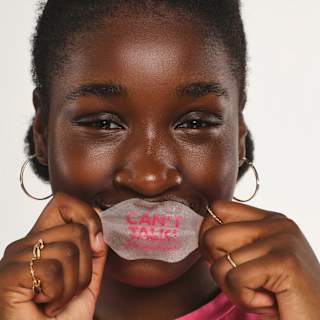 Lippenmaske Lip Sheet Mask 01 Can`t Talk! It´s Me Time! essence
