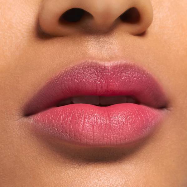 Lippenstift Blur Soufflé Matte Lip Cream 05 Crush Hour essence
