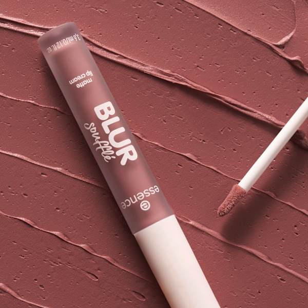 Lippenstift Blur Soufflé Matte Lip Cream 06 Pillow Talking essence