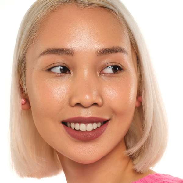 Lippenstift Blur Soufflé Matte Lip Cream 10 Status Toast essence