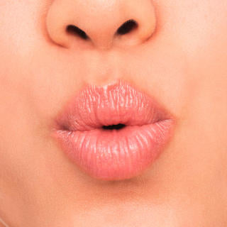 Lippenstift Glossy Glaze High Shine 02 essence
