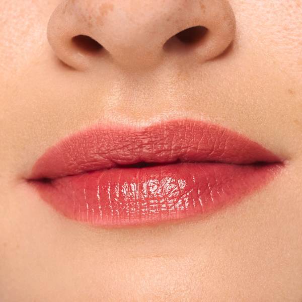 Lippenstift Hydra Kiss Lip Tint 01 Blushing Nude essence