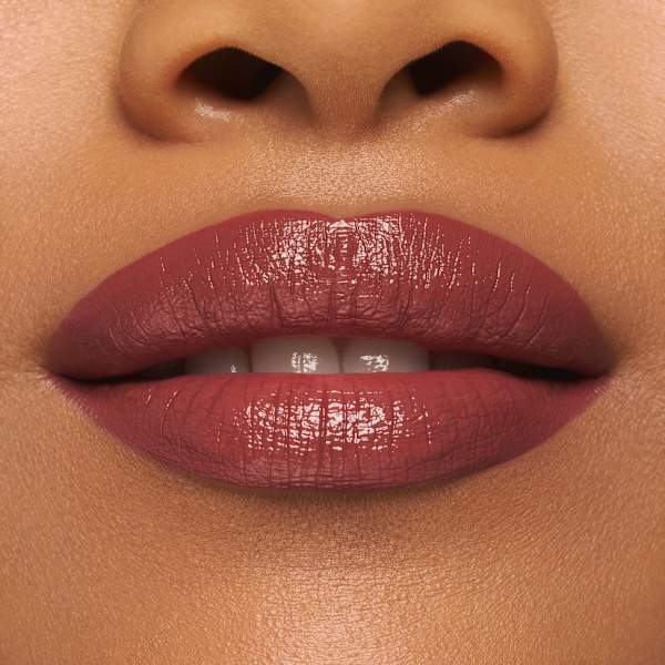 Lippenstift Satin Glow Luminous Shine 05 Chai There essence