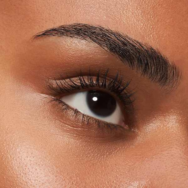 Mascara All Eyes On Me Multi-Effect 01 Soft Black essence
