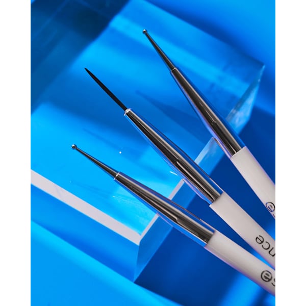 Nageldesign Duo Dotting Tool & Liner Brush essence
