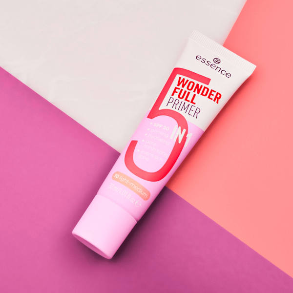 Primer Wonder Full 5in1 10 Light-Medium essence