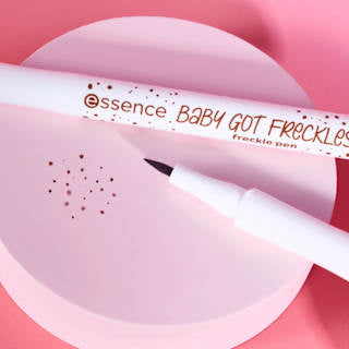 Sommersprossenstift Baby Got Freckles 10 essence