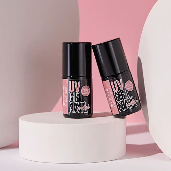 UV Nagellack Studio Nails UV Gel Nail 104 Need A Hug? essence