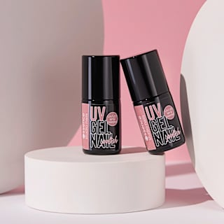UV Nagellack Studio Nails UV Gel Nail 104 Need A Hug? essence