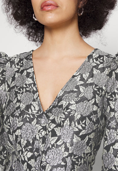 PIECES Tall PCMERCY V NECK DRESS