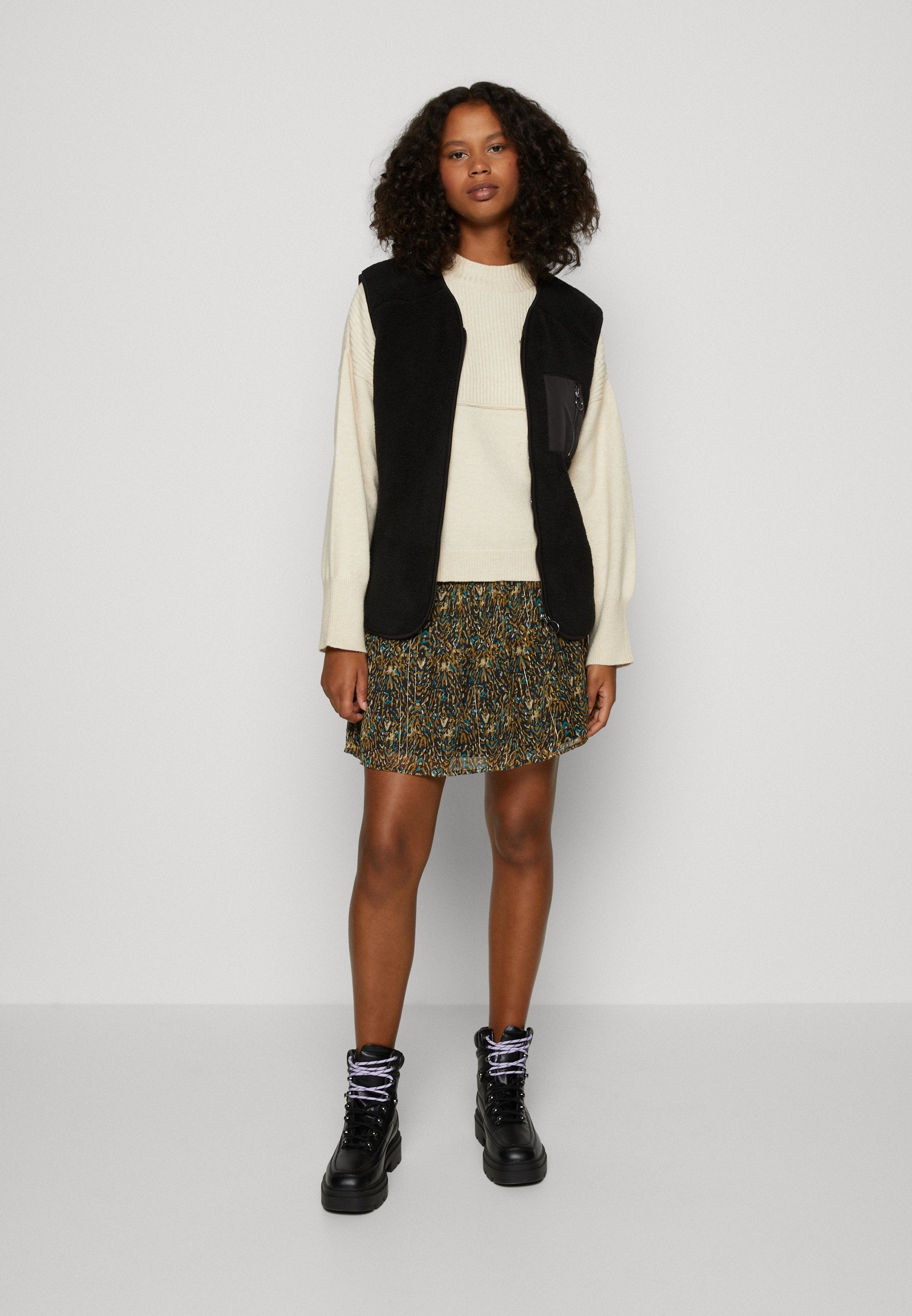 VILA VIUMINIA SHORT SMOCK SKIRT