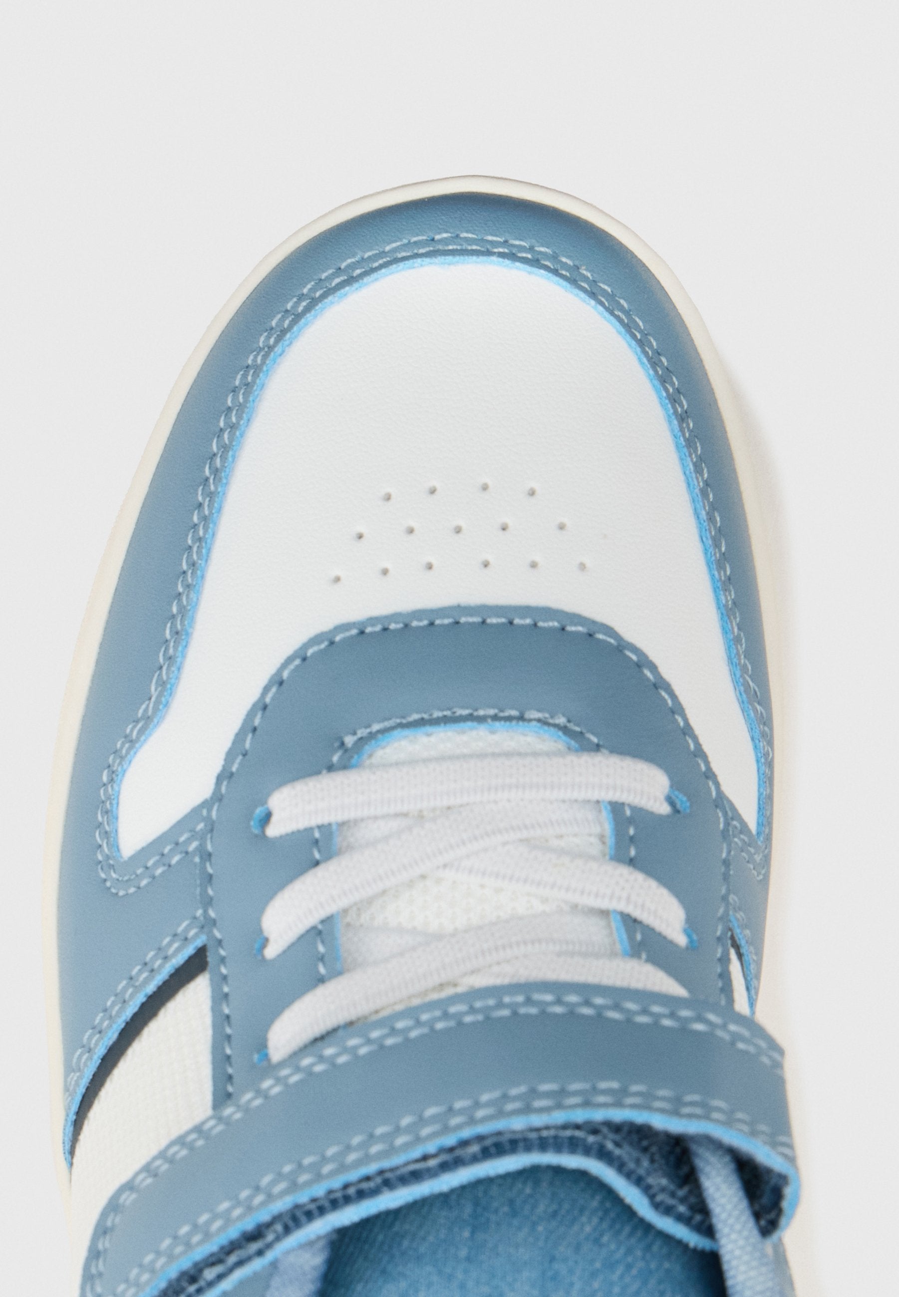 Levi's® KICK