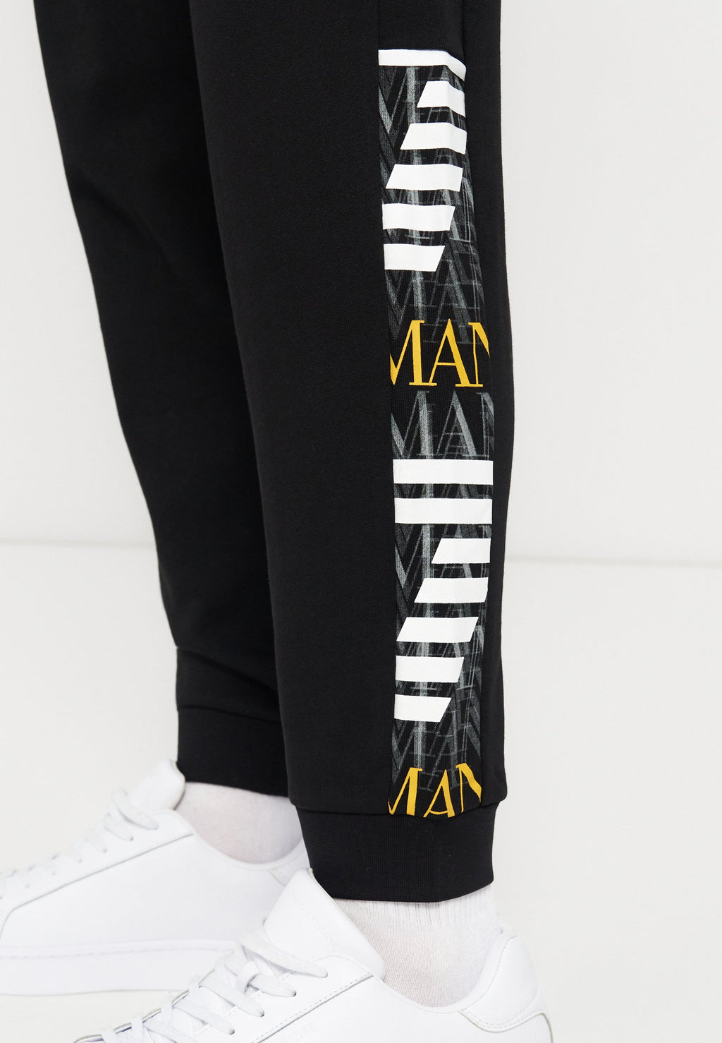 EA7 Emporio Armani Jogginghose Media 6