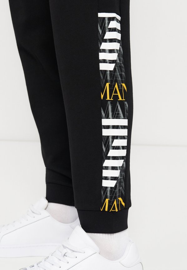 EA7 Emporio Armani
