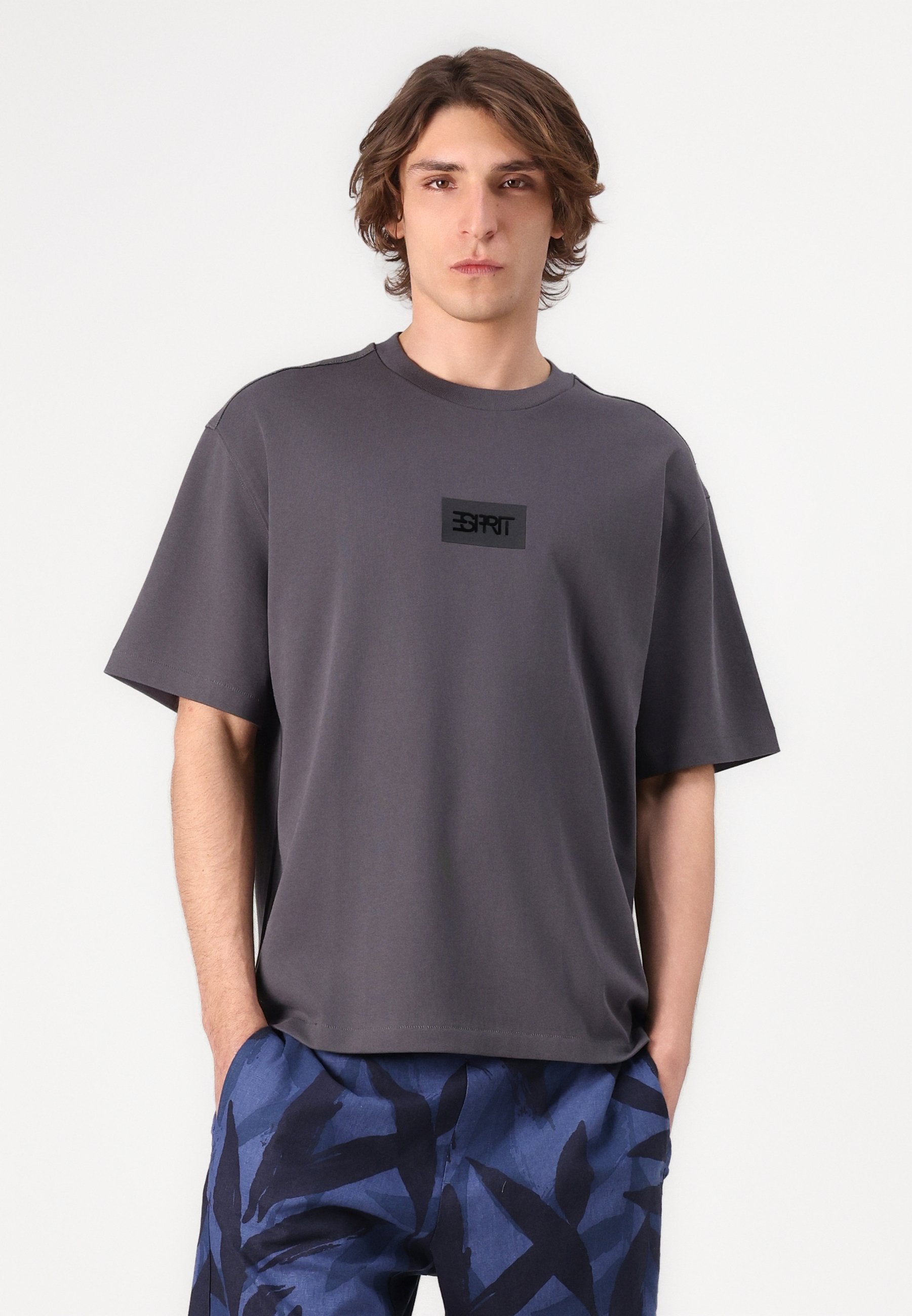 Esprit Shorts Media 5