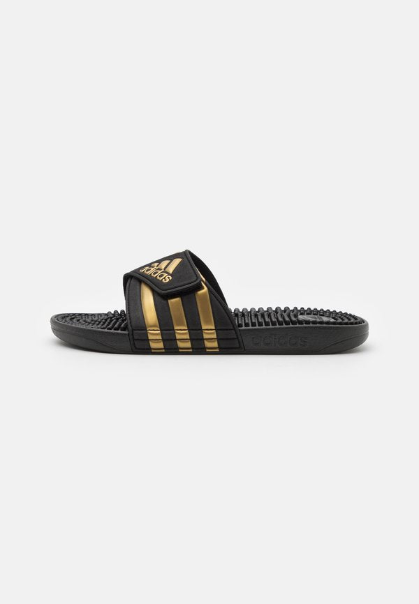adidas Performance ADISSAGE - Pool shoes - core black/gold - coloured metallic