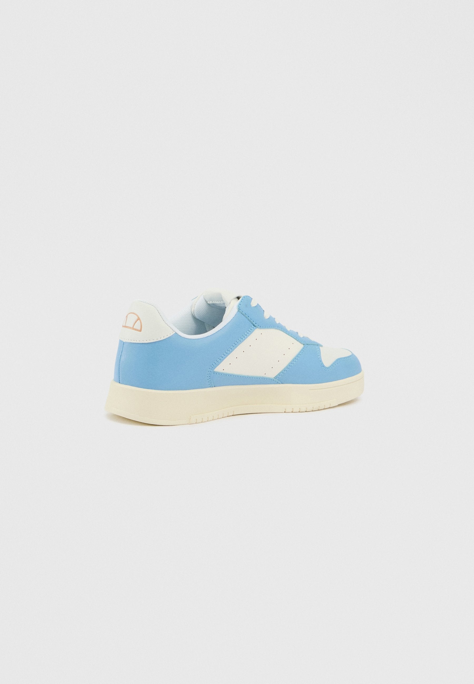 Ellesse