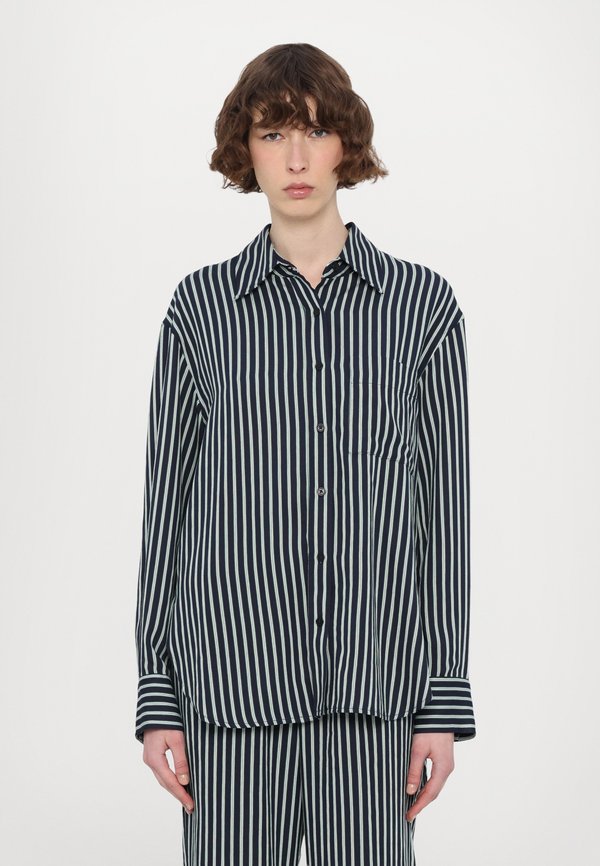 CLOSED OVERSIZE SHIRT
