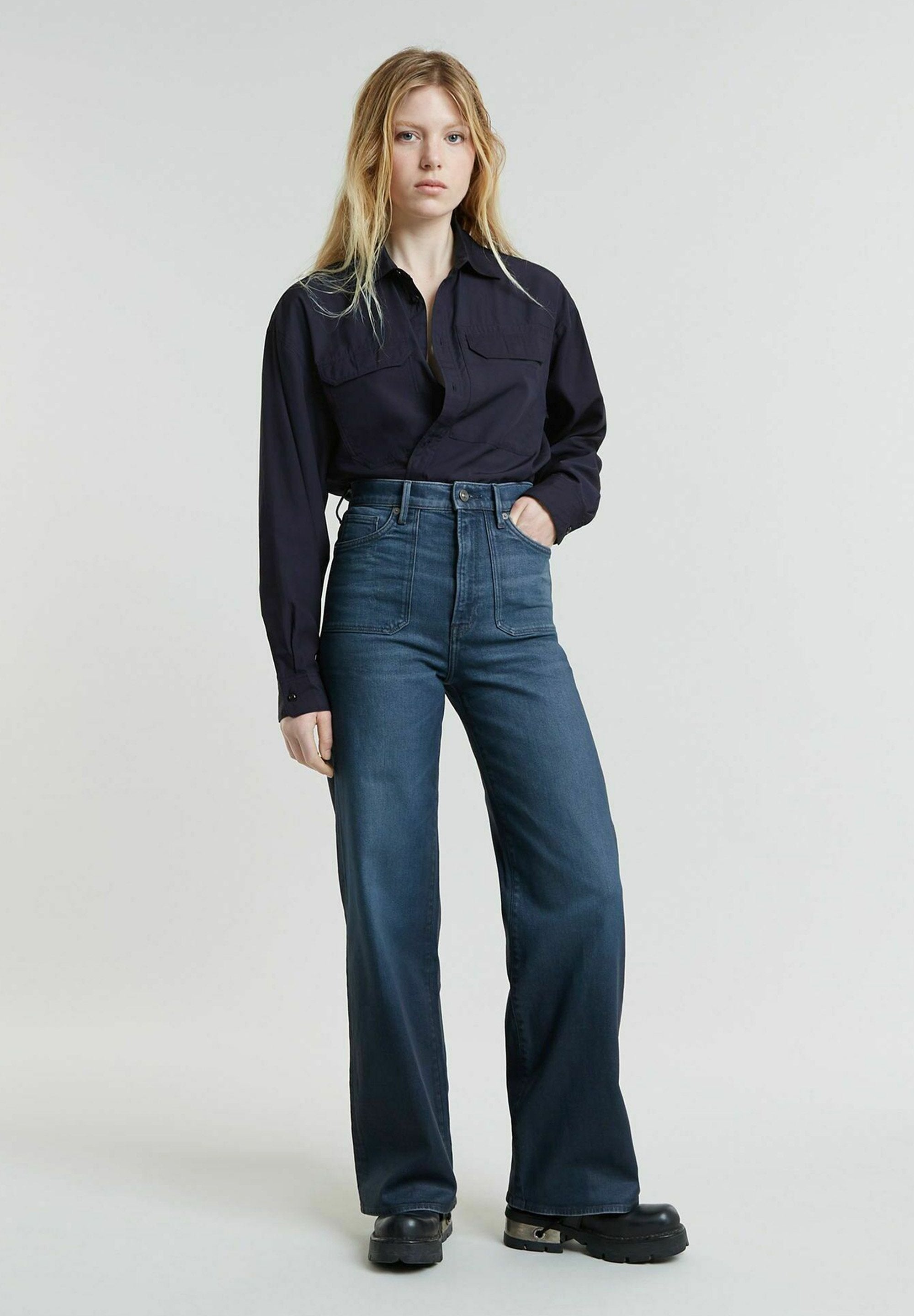 CROPPED POCKET  Media 2