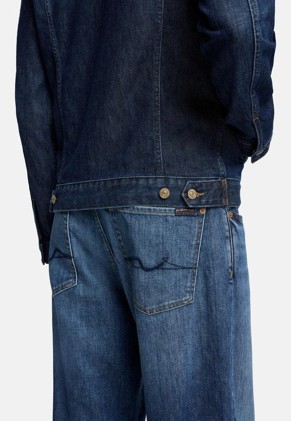 7 for all mankind