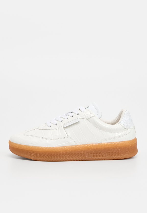 Steve Madden EUPHORIA