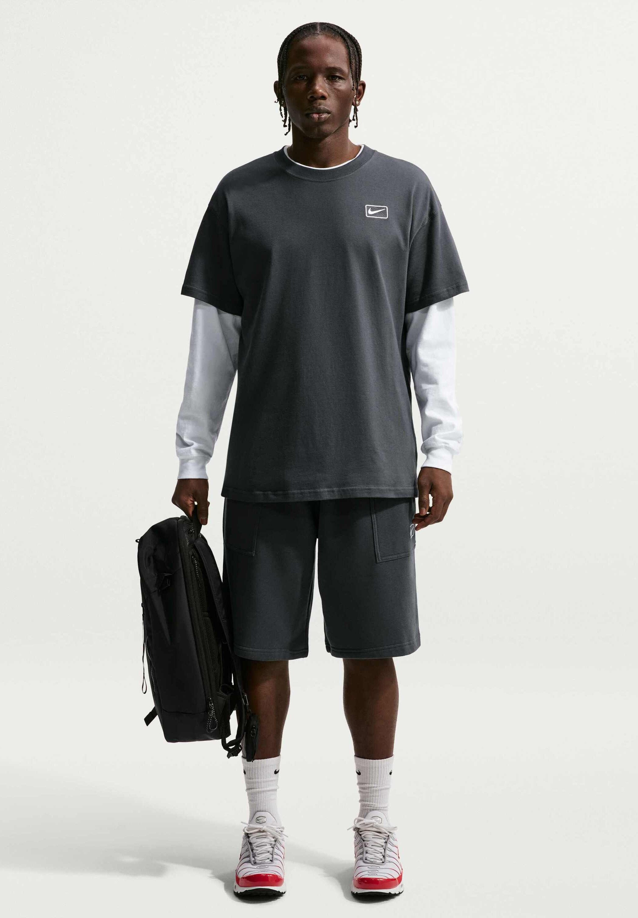 Nike Sportswear TEE