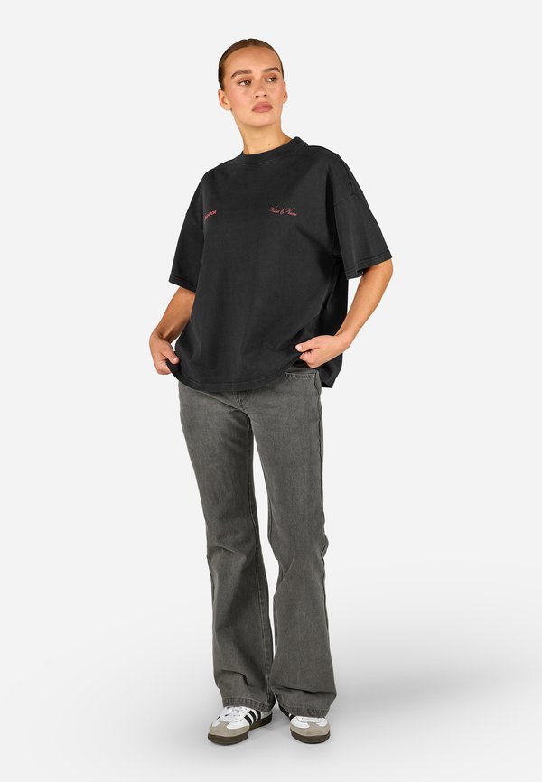 Pegador FIA HEAVY OVERSIZED TEE