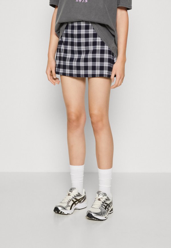 Hollister Co. PLAID SKORT