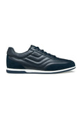 Herren Sneaker aus marineblauem Leder und Wildleder mit Schnürverschluss und weißem Sohlenstreifen, entworfen für den Alltag.