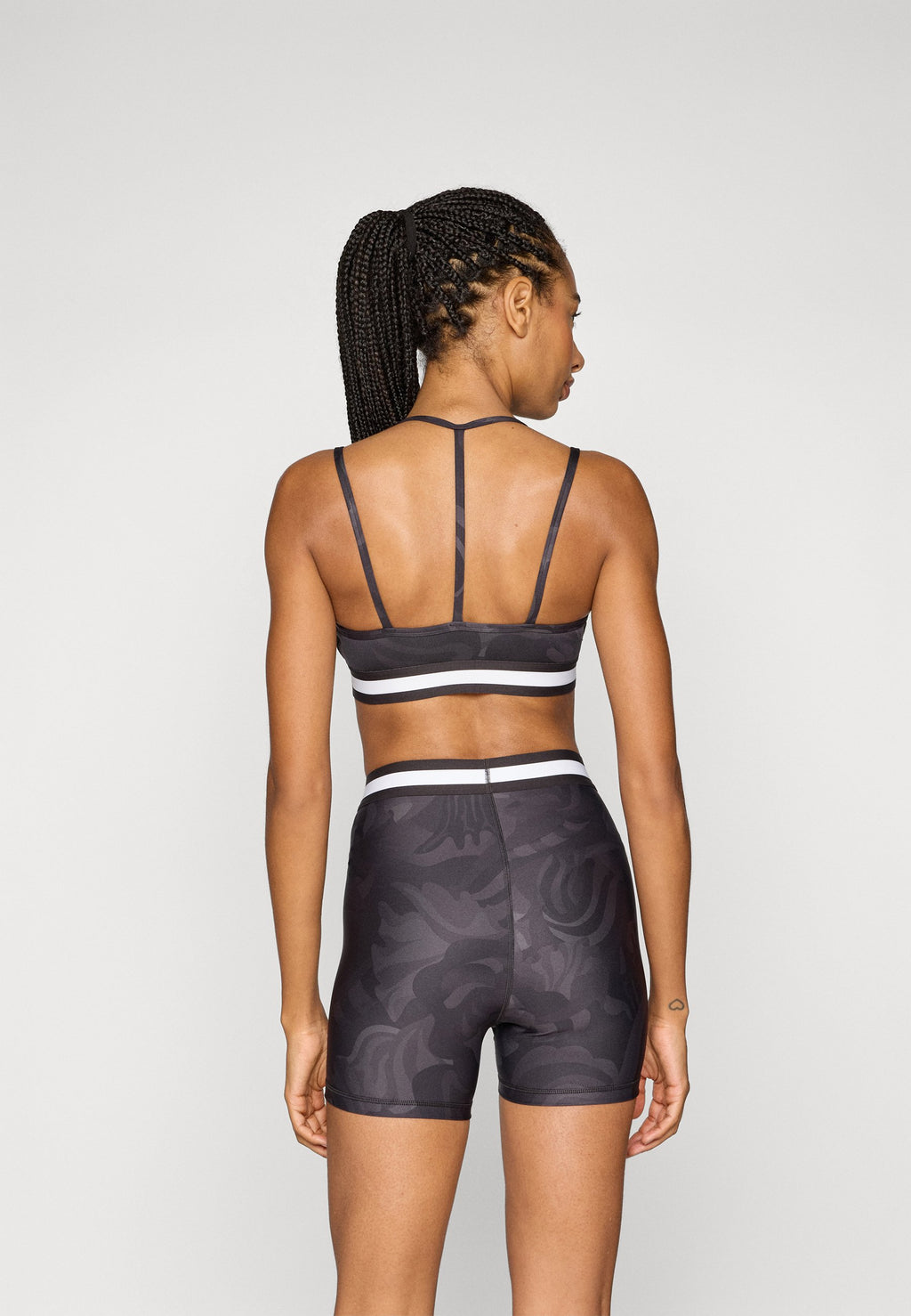 Puma FLORAL RIBBON STRAPPY BRA LOW