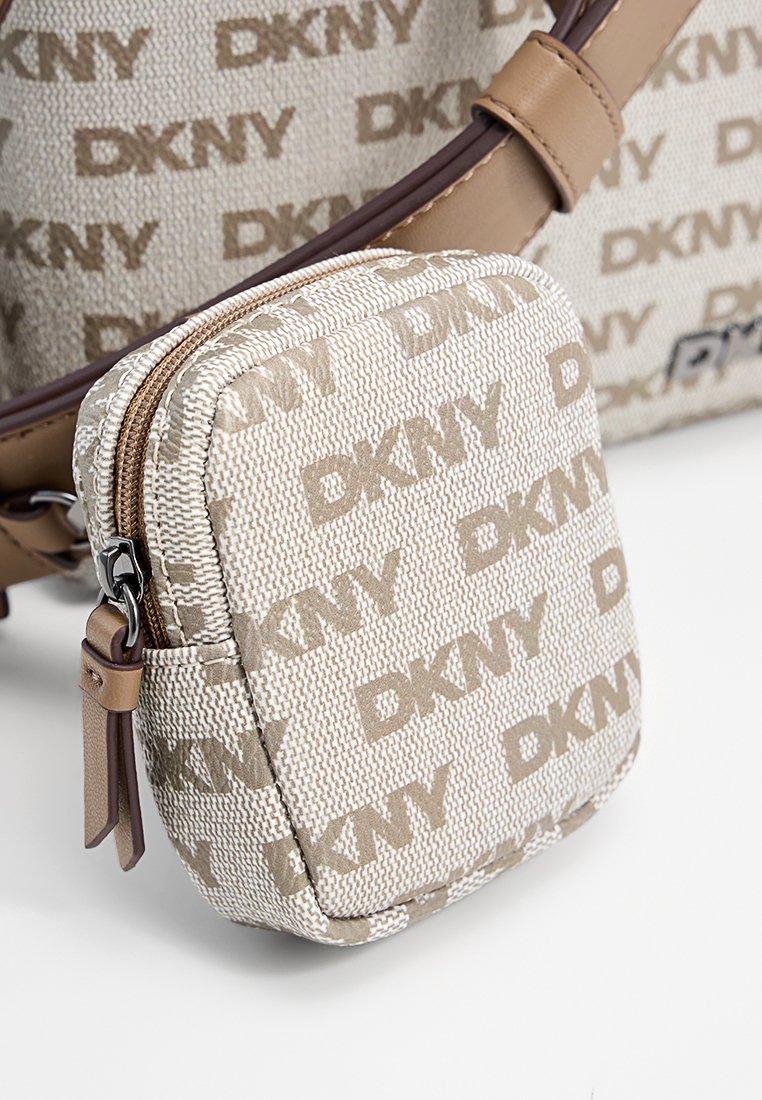 DKNY ELLIS