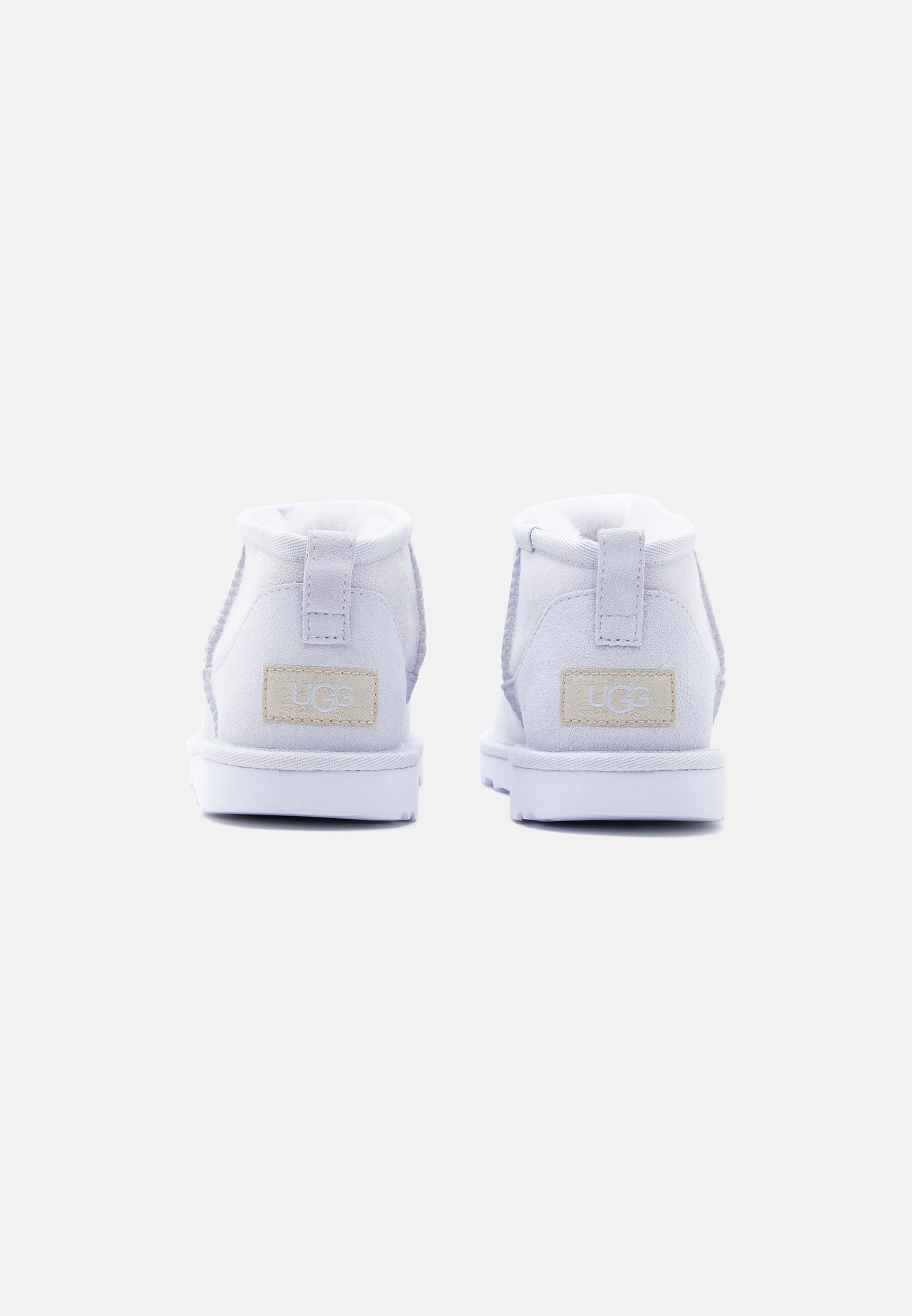 UGG CLASSIC ULTRA MINI UNISEX