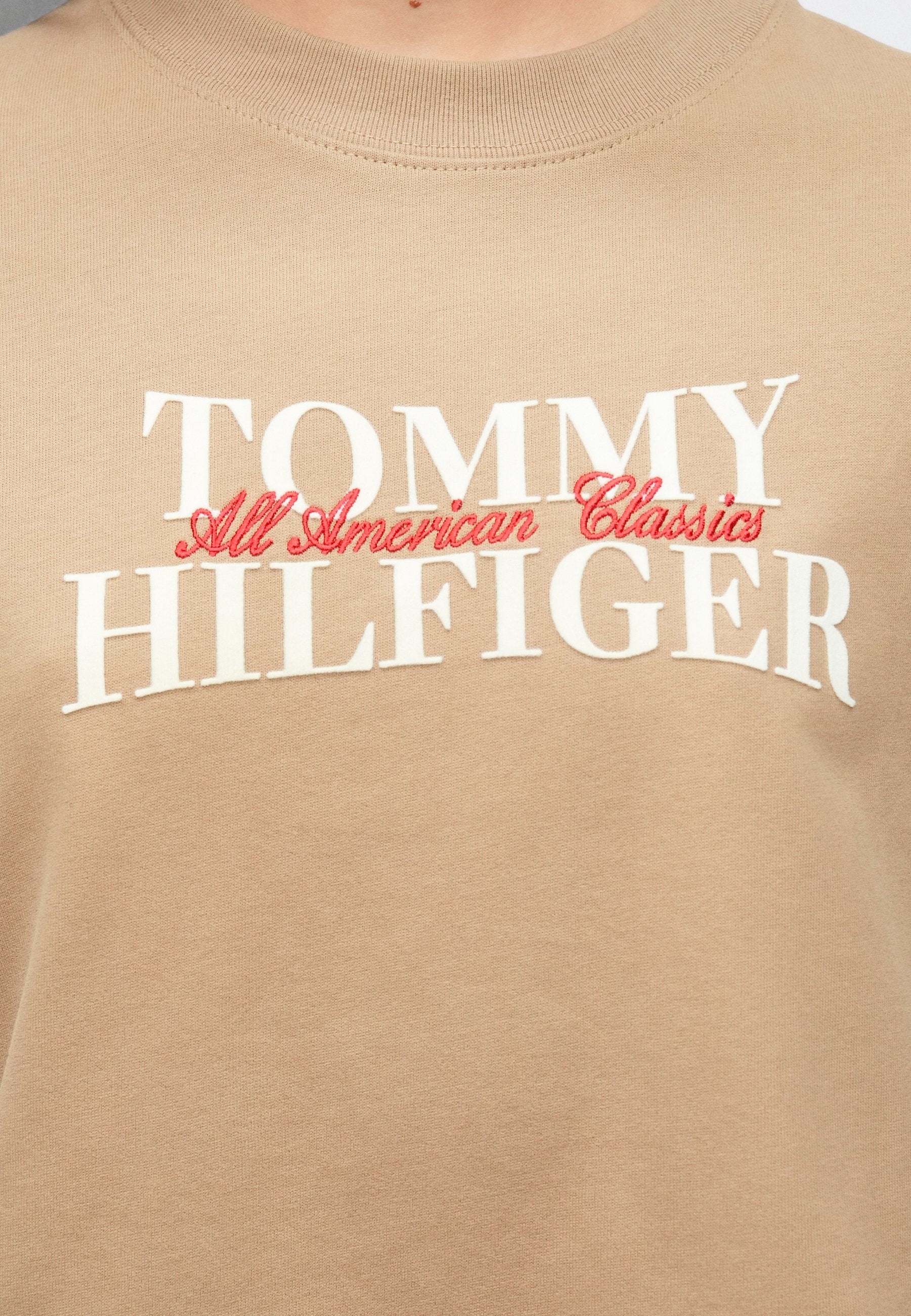 CLASSIC FLOCK LOGO RELAXED T-SHIRT Media 6