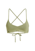 Olivenfarbener Bikini-Oberteil mit dreieckigem Design, dünnen, gekreuzten Trägern und einem Bindeband im Rücken. Glatte Textur, minimaler Markierungsdetails.