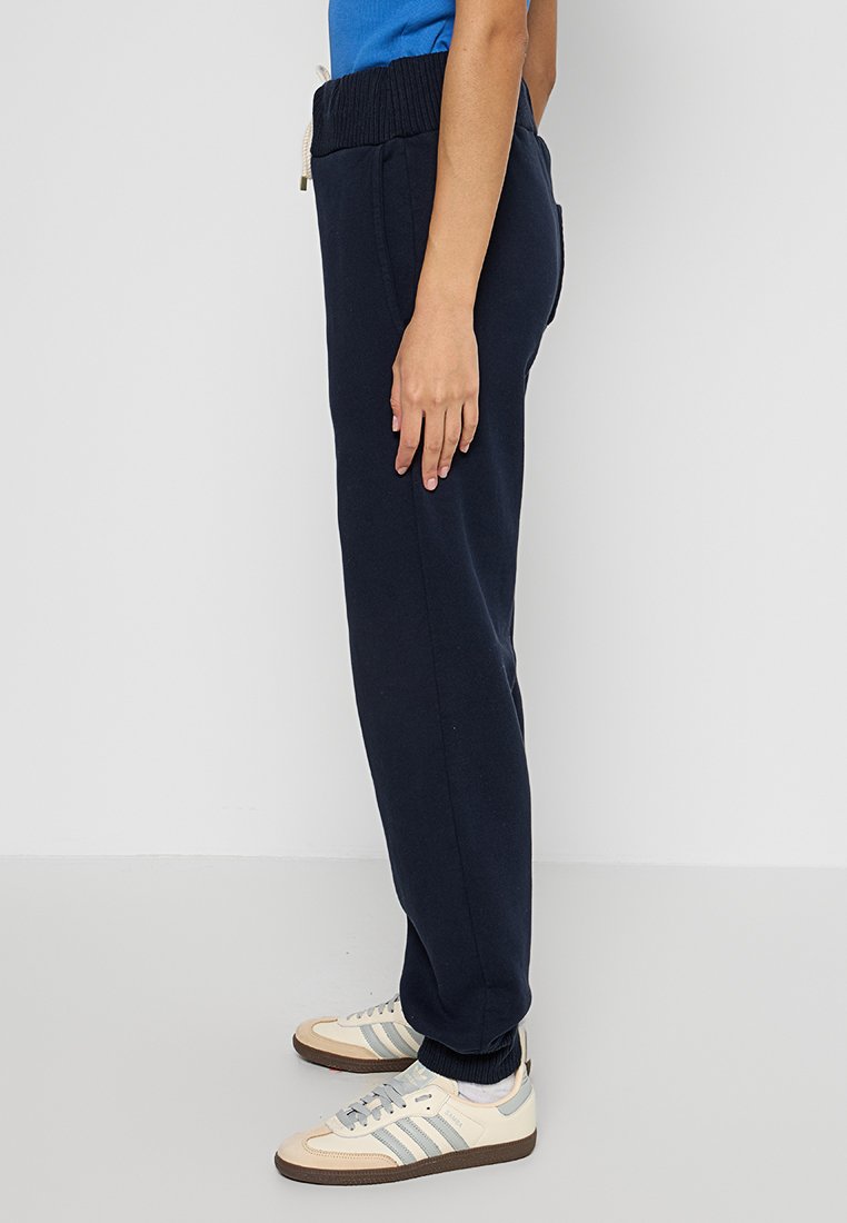 RIVIERAS LOUNGEWEAR
