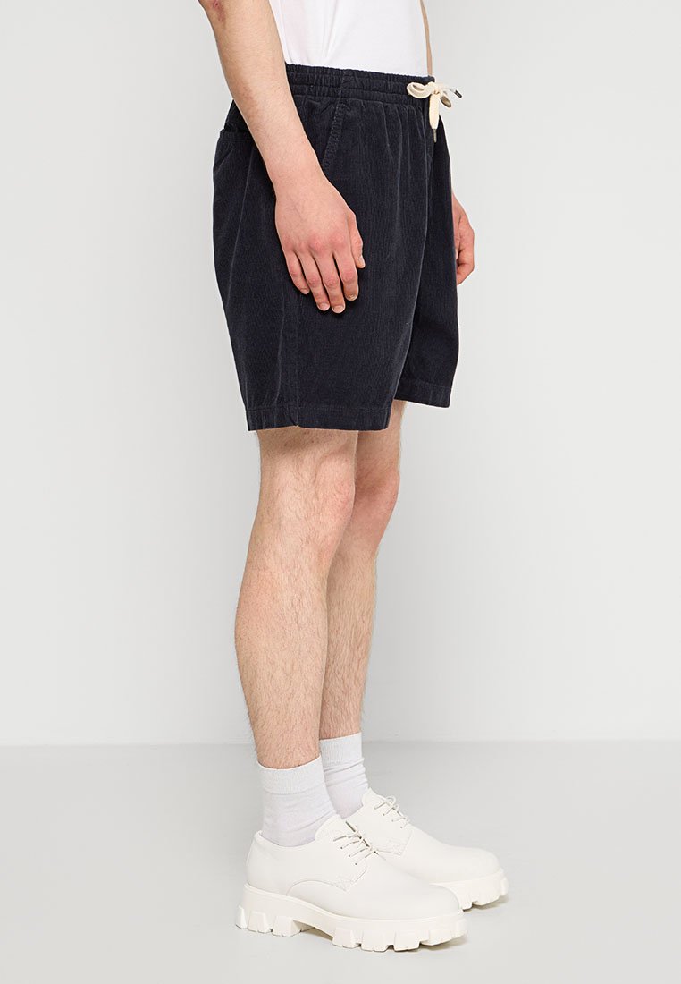 RELAXED FIT Media 2