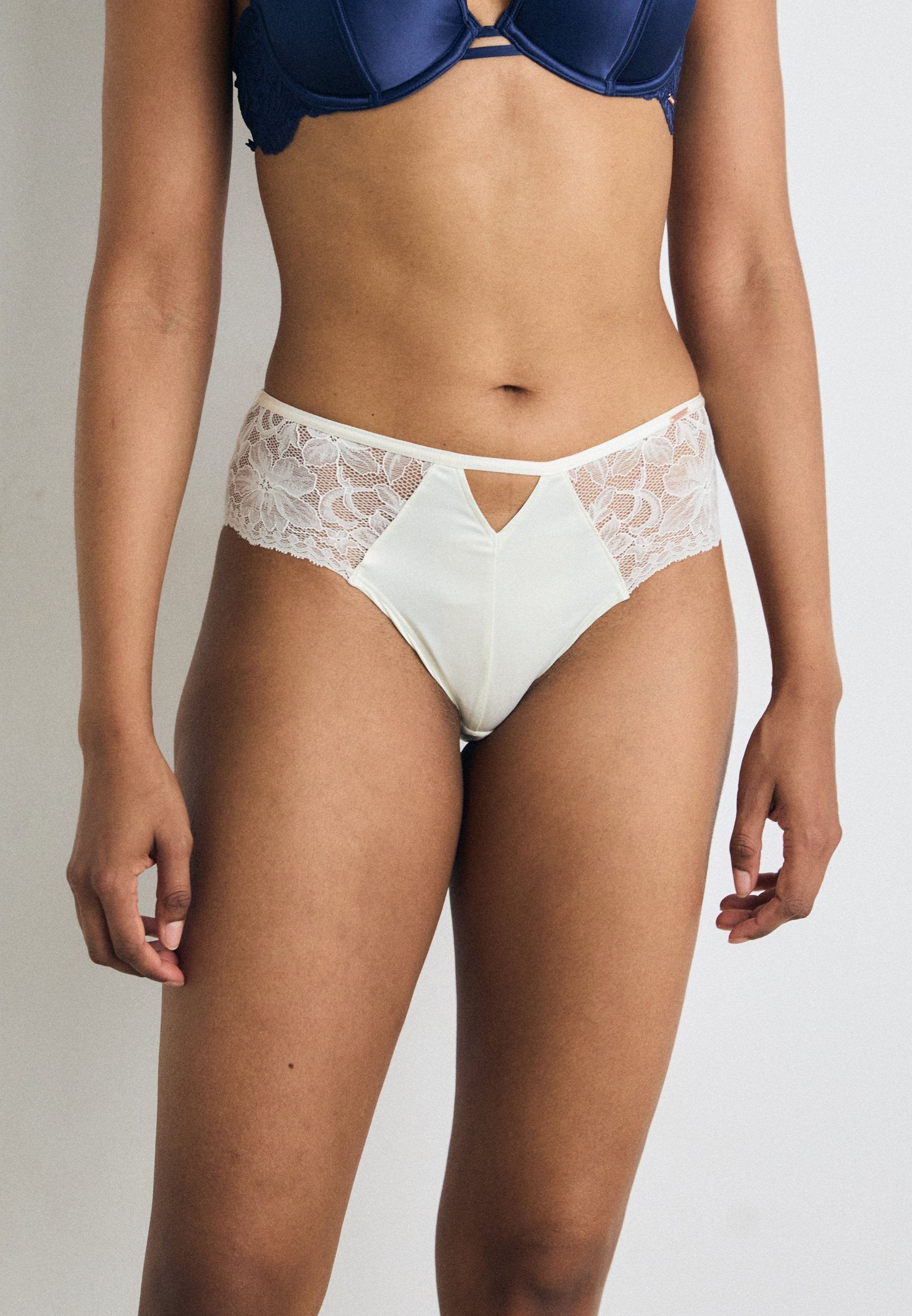 DORINA AMAR BRAZILIAN 3 PACK