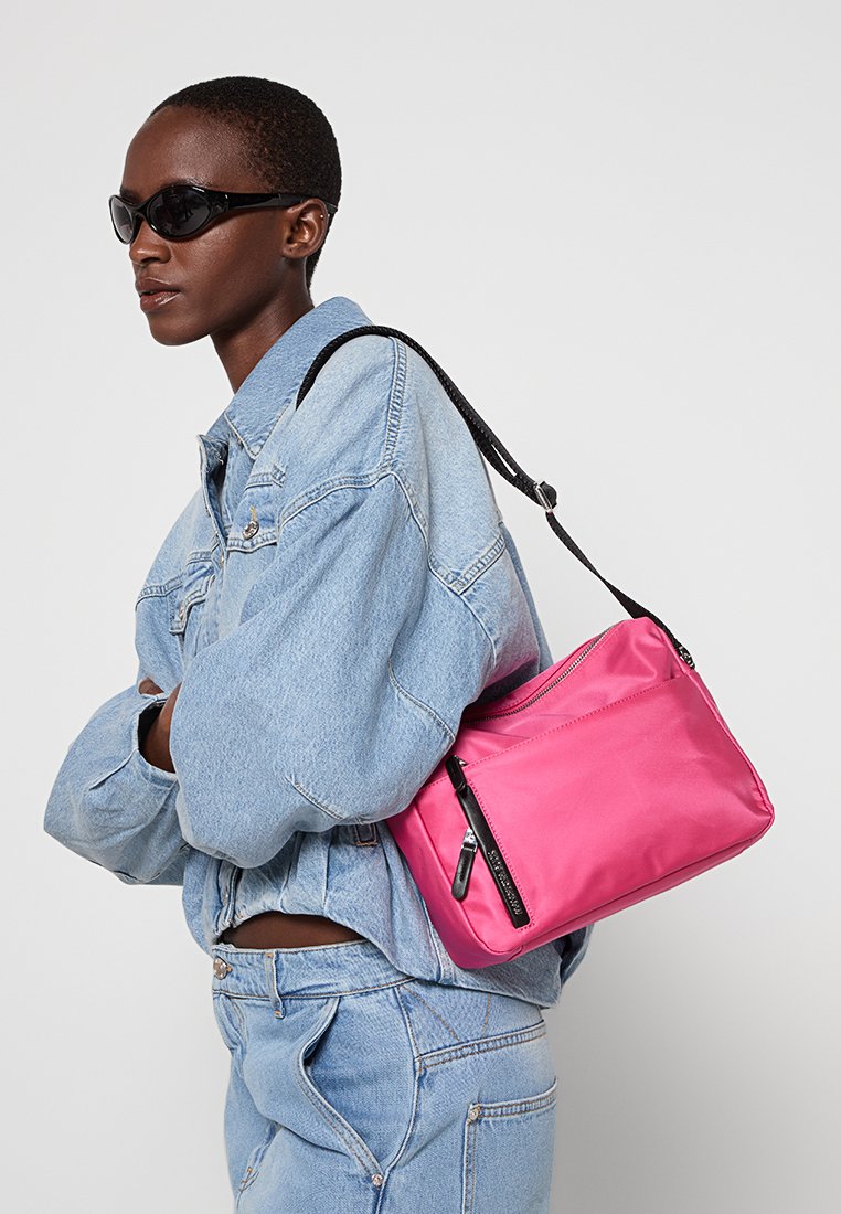 Mandarina Duck HUNTER
