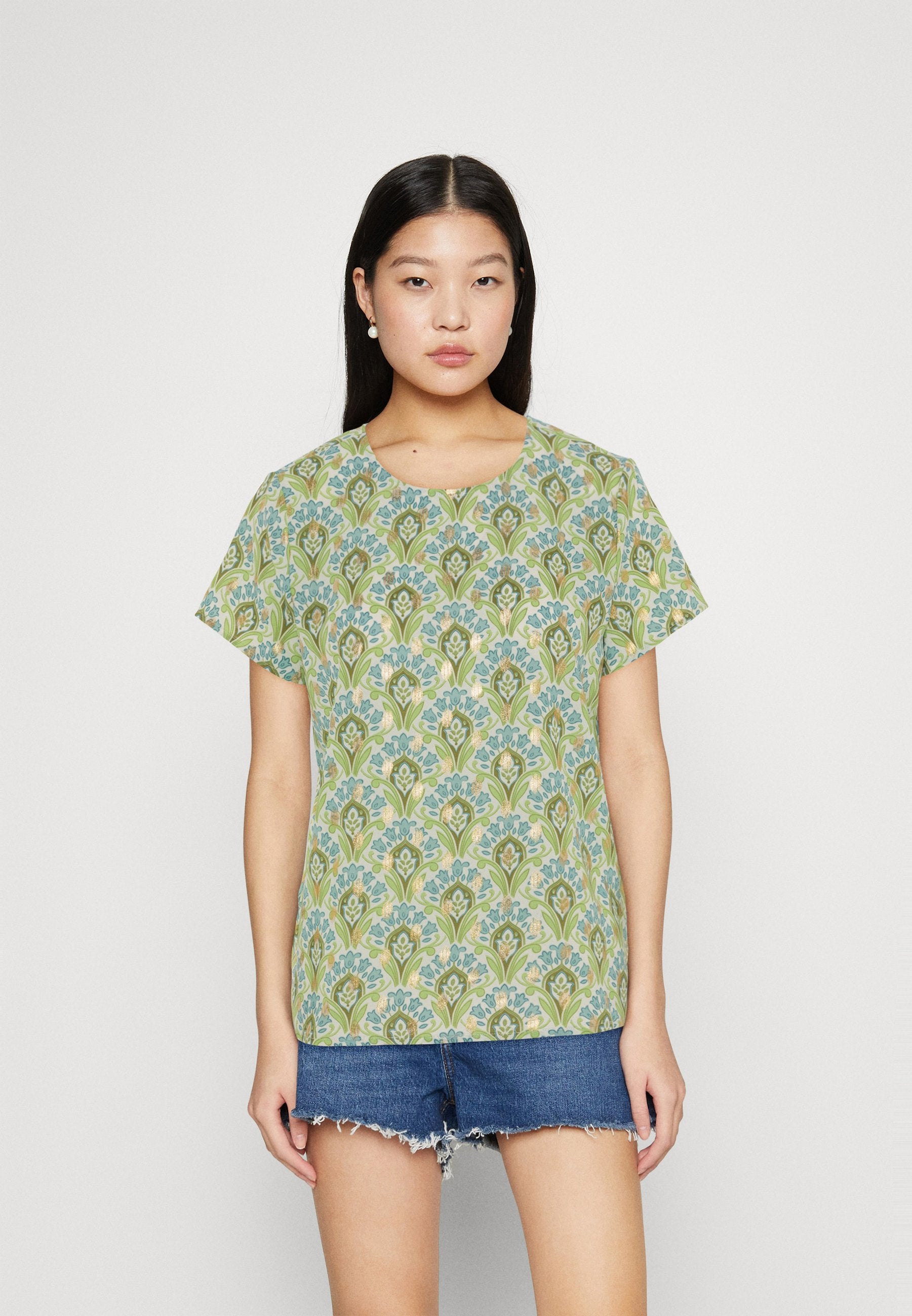 VILA VIZINO O-NECK