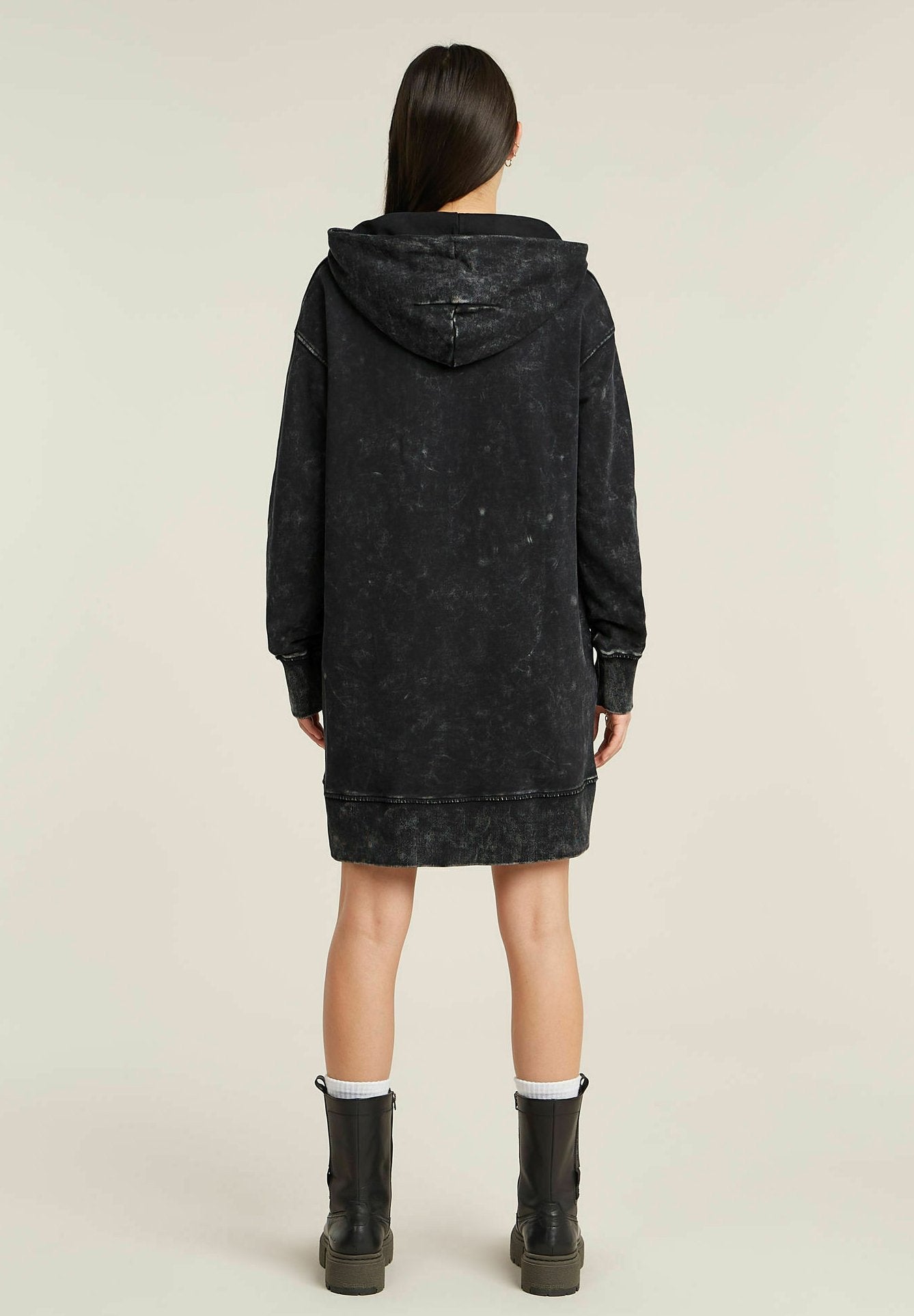 LOOSE OVERDYED Media 3
